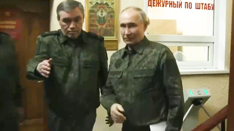 Video Tổng thống Putin mặc quân phục tới Kursk, chỉ đạo 'dọn sạch' quân Ukraine