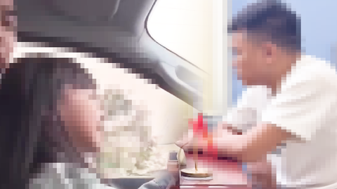 Người đàn ông để bé gái cầm vô lăng lái ô tô trên đường ở Vĩnh Phúc nói gì?
