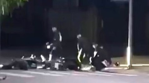 Xác minh clip nhóm người dùng mũ bảo hiểm đánh một thanh niên sau va chạm xe máy
