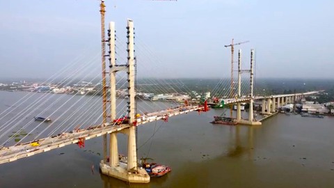 Nỗ lực hợp long cầu Rạch Miễu 2 vào ngày 30-4