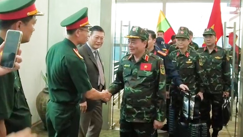 Đoàn cứu hộ Việt Nam gồm 106 người đã đến Myanmar