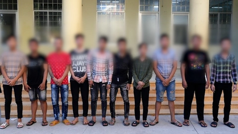 Điều tra hai nhóm thanh niên mang dao đi tranh giành tình cảm với bạn gái