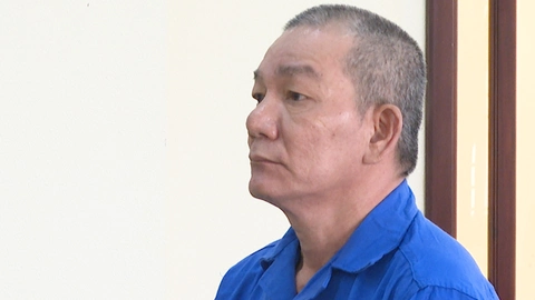 Lãnh 17 năm tù vì đâm 4 người bị thương do mâu thuẫn khi quét rác