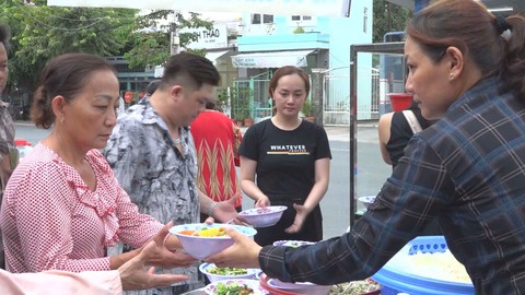 Góc nhìn trưa nay: Quán mì 1.000 đồng san sẻ cùng người khó khăn