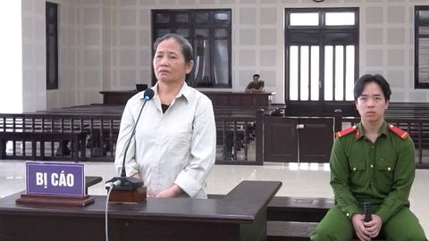 Lãnh 14 năm tù vì lừa người bệnh xem bói, cúng bái trị bệnh để chiếm đoạt hơn hơn 3,5 tỉ