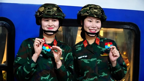 Các khối diễu binh, diễu hành phục vụ dịp 30-4 của Bộ Quốc phòng hành quân vào miền Nam