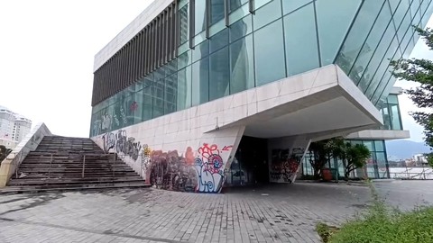 Bến du thuyền trăm tỉ bên sông Hàn liên quan Vũ ‘nhôm’ đang bị bỏ hoang, xử lý sao?