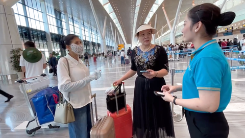 Nhiều hành khách đi nhầm lối, nhầm tầng ở nhà ga T3 Tân Sơn Nhất