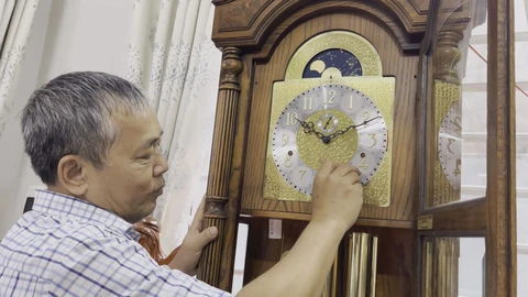 Góc nhìn trưa nay: Người sưu tầm thước đo thời gian
