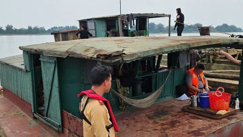 Khởi tố 3 người trong vụ dùng hóa đơn khống để 'hợp thức hóa' cát san nền khu đô thị