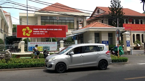 Nhiều trụ sở xã, phường ở Vũng Tàu thay bảng mang tên gọi mới thuộc TP.HCM