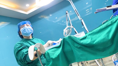 Điều tra: Mạo danh bác sĩ Bệnh viện Đà Nẵng làm đẹp 'vùng kín' giá 2 triệu vẽ thành 22 triệu
