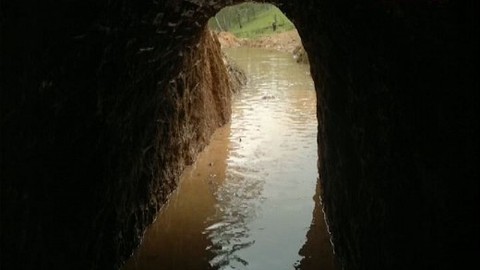 "Thiếc tặc" đào địa đạo dưới Thung Lũng Tình Yêu