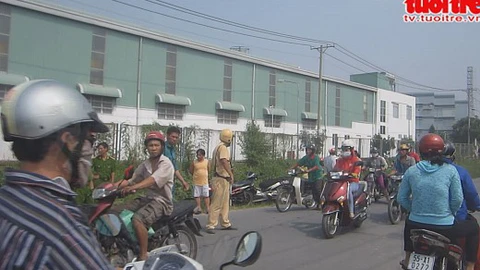 Về thăm ông bà “vợ chết, chồng và con bị thương”