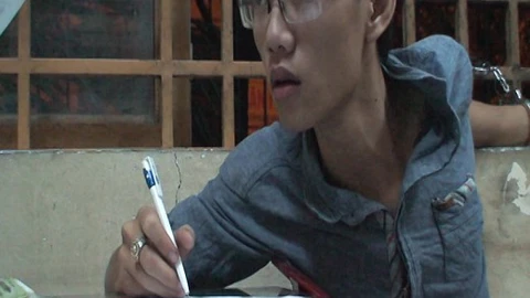 Bị đánh, hiệp sĩ vẫn lao theo bắt cướp
