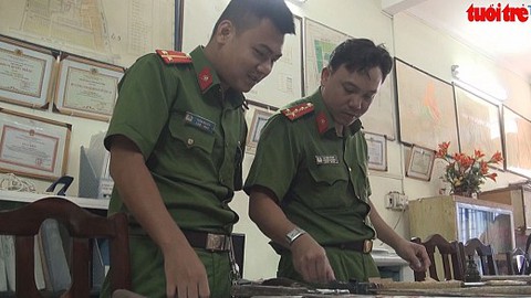 Đổi “hàng nóng” lấy quà