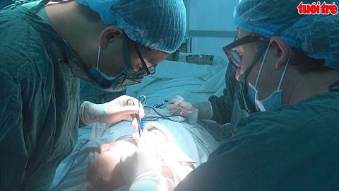 Bị hoại tử mặt do tiêm chất làm đầy Filler từ spa làm đẹp