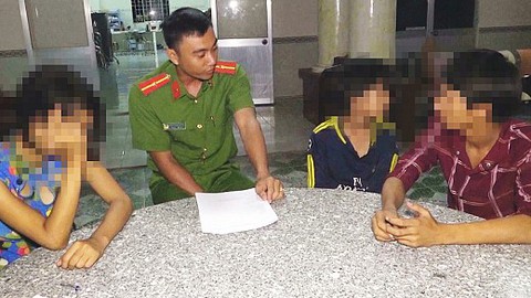 Cà Mau bắt quả tang băng trộm nhí đột nhập nhà dân lấy 45 triệu đồng