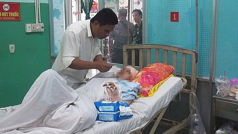Nghi can dùng súng bắn bạn gái đã chết do uống thuốc diệt cỏ