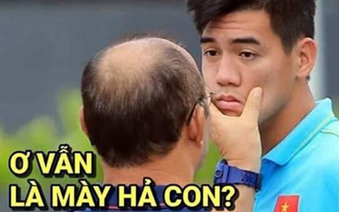 Ảnh chế: Tiến Linh lập cú đúp vào lưới Thái Lan