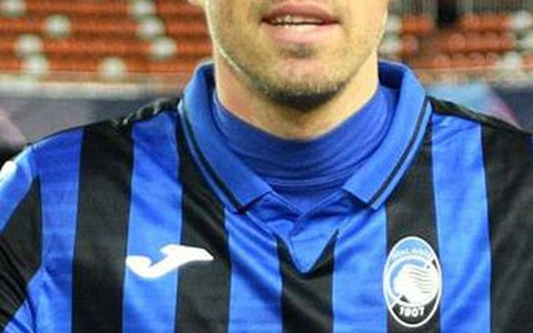 Atalanta sở hữu tiền đạo 'càng già tôi càng đá hay'