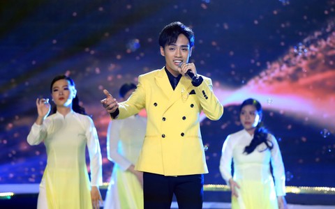 'Ông cụ non' Ngọc Phụng đã chiến thắng trong đêm chung kết 'Solo cùng Bolero' mùa 6