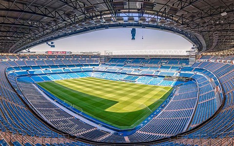 COVID-19: Real Madrid hiến sân Bernabeu, tứ đại gia Bundesliga cứu các đội nhỏ