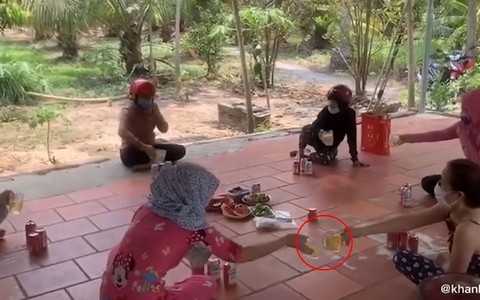 Cách chị em gặp mặt, 'tám chuyện' trong dịch Covid-19