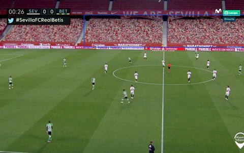 Thánh địa của Bayern Munich đóng rêu, mọc cỏ dại