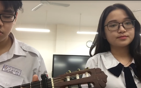 Nữ sinh 17 tuổi chiến thắng trong cuộc thi cover ca khúc 'Không thể cùng nhau suốt kiếp'