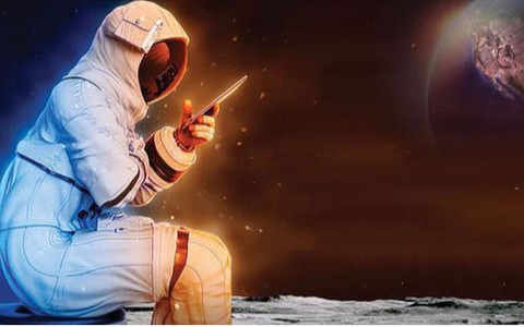 NASA treo thưởng 35.000 USD thiết kế toilet trên mặt trăng