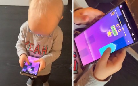 Trầm trồ với màn 'phá đảo game' không tưởng của cậu nhóc chỉ mới... 2 tuổi