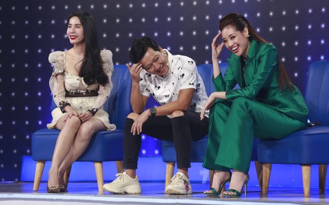 Công Vinh lầy lội đến Trường Giang cũng chào thua