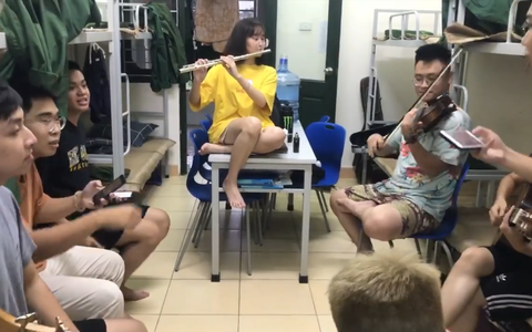 Khi sinh viên Học viện Âm nhạc đi học quân sự