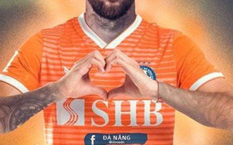Ảnh chế: Messi rời Barca ‘đầu quân’ V-League
