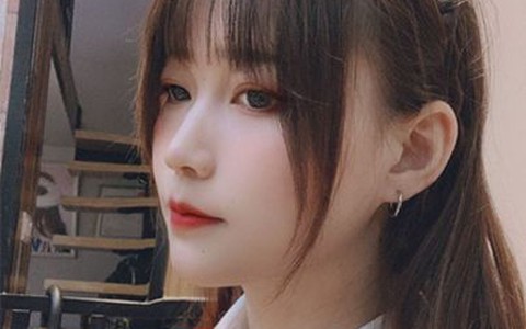 Gái xinh TikTok 'tự bóc' mặt mộc: Người khen mạnh mẽ, kẻ chê đủ đường