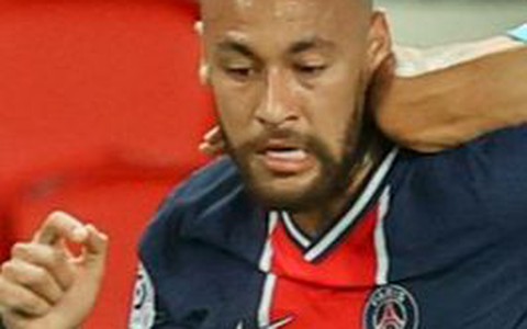 Neymar khốn khổ vì gây lộn cầu thủ Nhật nhưng lại ‘xúc phạm Trung Quốc’