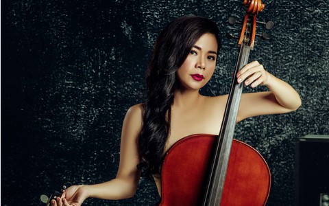 Quá sốc khi Mỹ Lệ tung ảnh nude bốc lửa bên cây cello sau 7 năm ở ẩn, tuyên bố 'tái xuất'