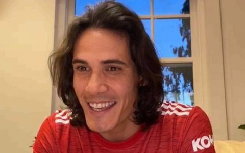 Cavani từ chối nhiều đội bóng vì trót yêu Manchester United