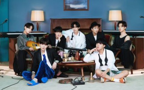Dynamite của BTS đoạt thành tích mới ngay trước giờ G