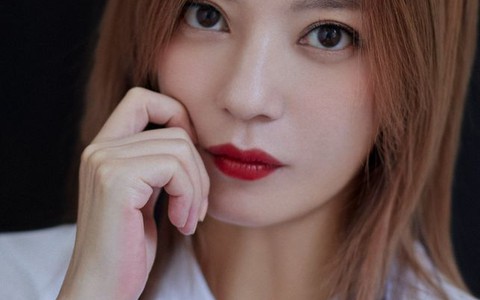 Triệu Vy tái xuất màn ảnh nhỏ sau 5 năm đứng sau ống kính