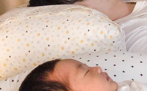 Đông Nhi hóm hỉnh kể chuyện bị 'cướp chồng'