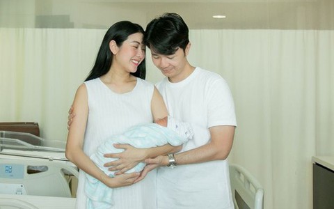 Thúy Vân khoe dung mạo quý tử