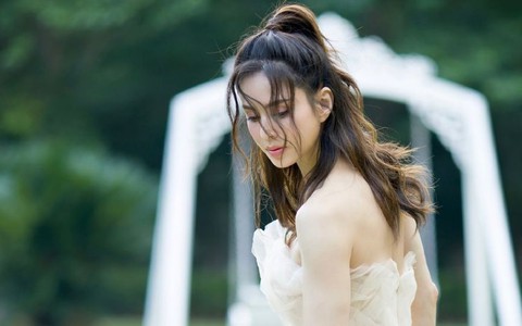 Lý Nhược Đồng tiết lộ mối tình đầy nước mắt với đại gia
