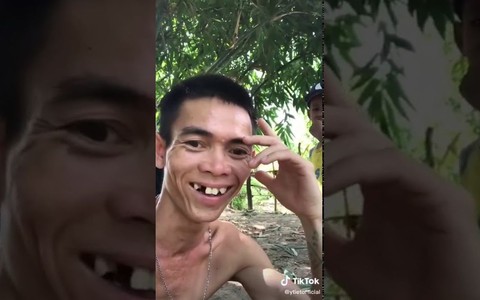 Chàng chăn bò song ca cùng Đan Trường, hết cười lại khóc vì bất ngờ