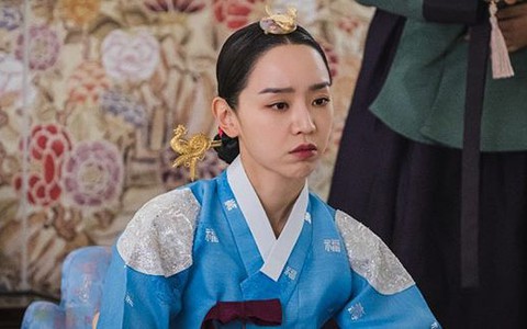 Mr Queen tập 6: Màn gọi hồn khiến So Young và Bong Hwan nguy kịch