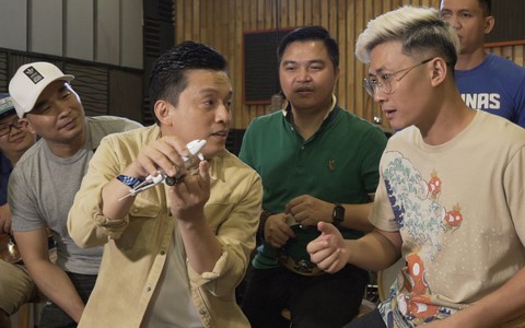MTV chơi lớn mang máy bay, vali, nhạc cụ độc hát nhạc Lam Trường