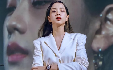 Jisoo gây sốt phủ sóng bìa 6 tạp chí hàng đầu Hàn Quốc