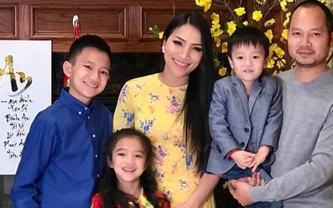 Chồng ca sĩ Hồng Ngọc xác nhận con gái dương tính với COVID-19