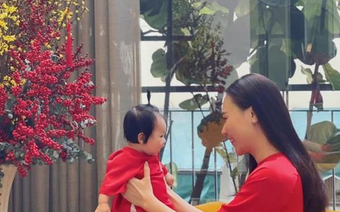 Chọn đúng ngày lễ Tình nhân, Cường Đô La khoe trọn nhan sắc con gái
